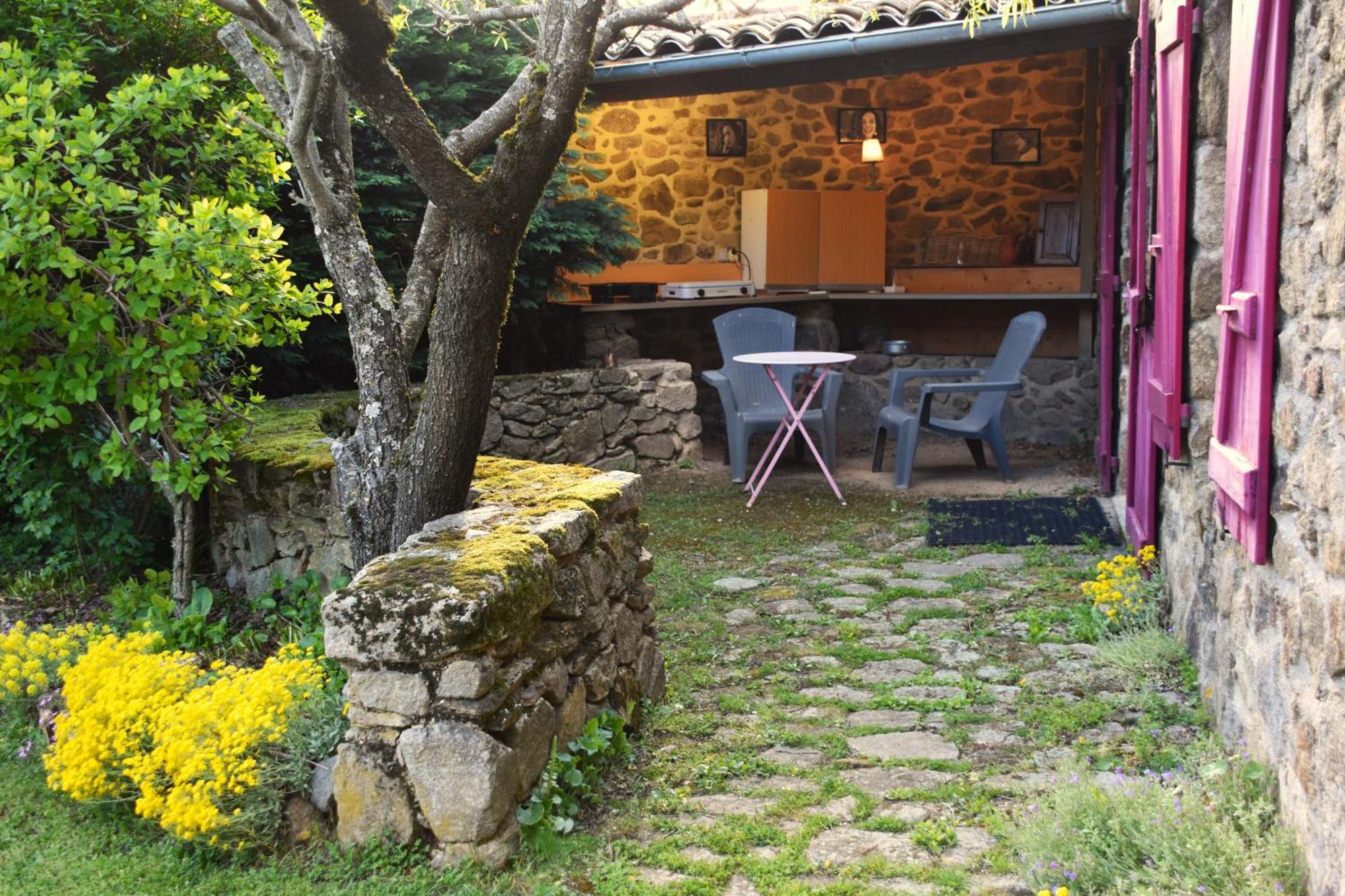 Chambre D'Hotes De Thoree Maclas Exterior foto